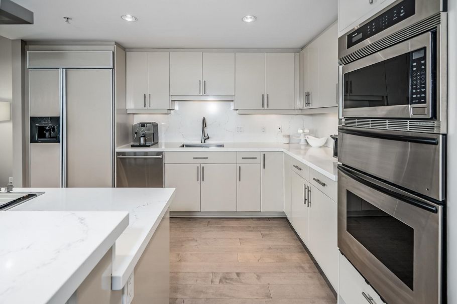 2401 1233 W Cordova Street Vancouver, BC - 11