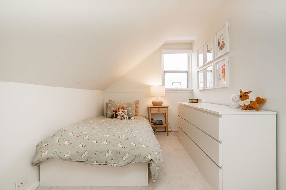 134 W 40th Avenue Vancouver, BC - 16