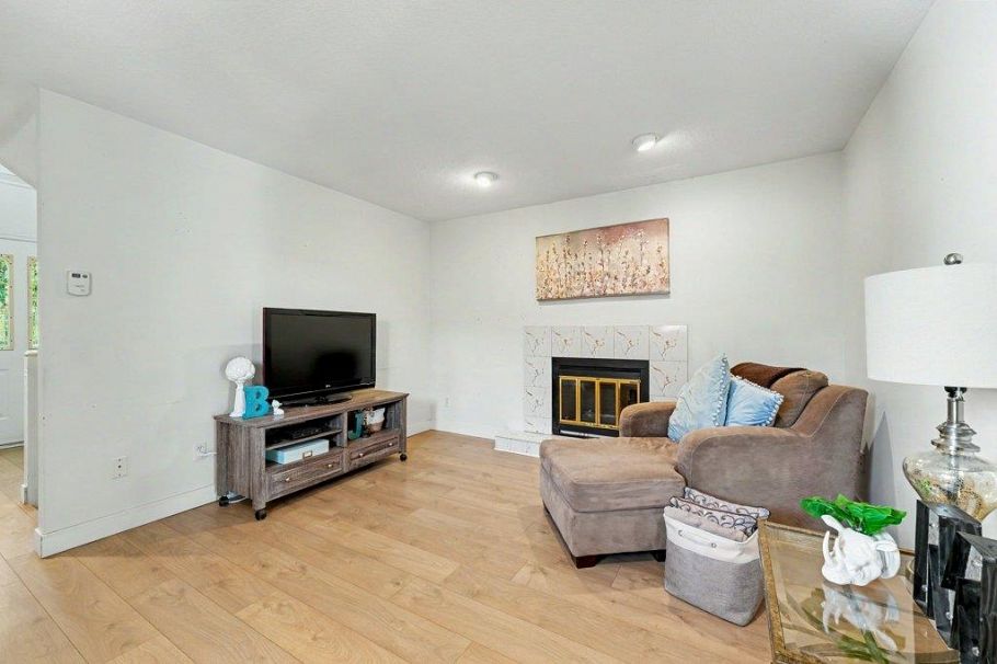 3630 Cambridge Street Vancouver, BC - 4
