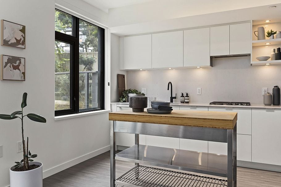 301 210 E 5th Avenue Vancouver, BC - 6