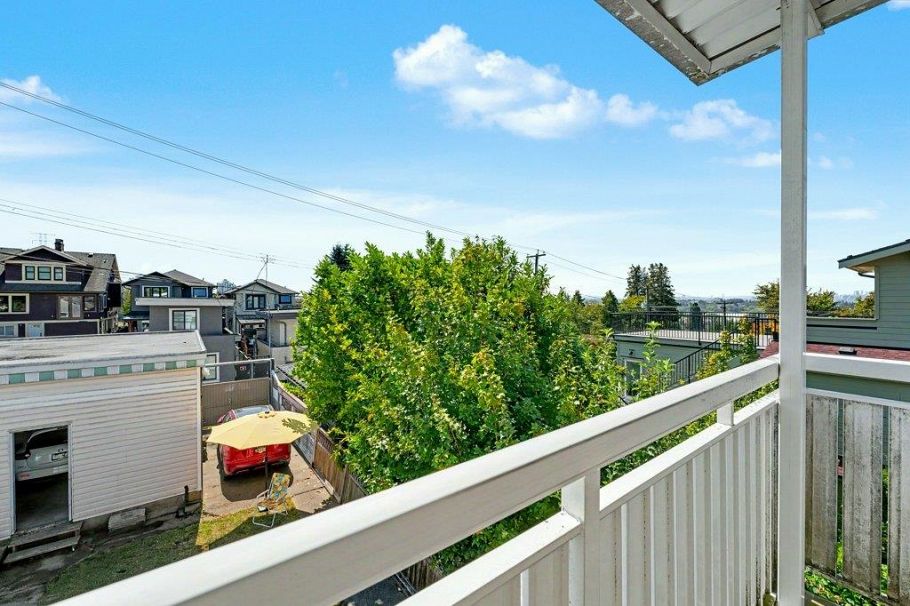 3630 Cambridge Street Vancouver, BC - 24