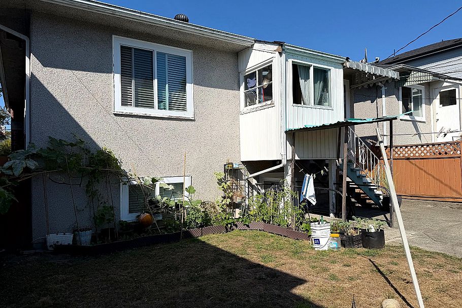 374 E 54th Avenue Vancouver, BC - 19