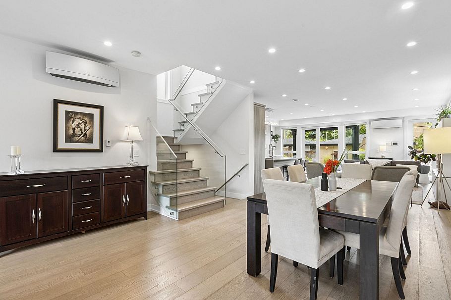 351 W 21st Street North Vancouver, BC - 8