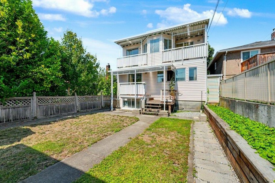 3630 Cambridge Street Vancouver, BC - 29