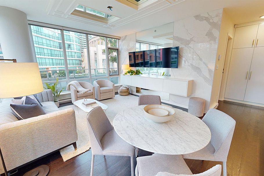 505 833 Homer Street Vancouver, BC - 2