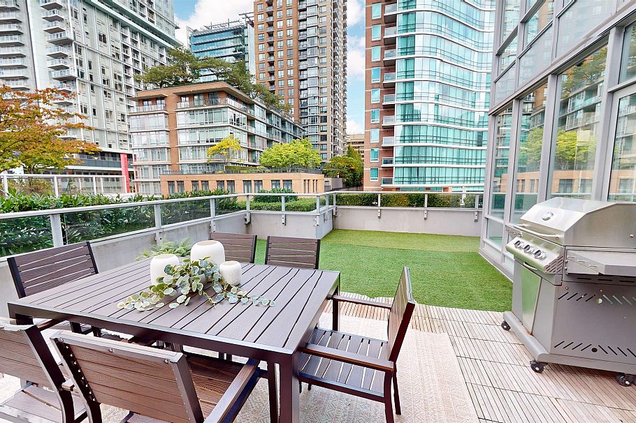 505 833 Homer Street Vancouver, BC - 16