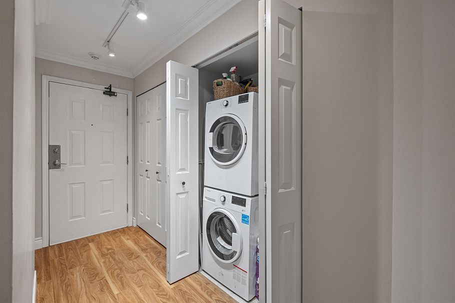102 123 E 6th Street North Vancouver, BC - 16