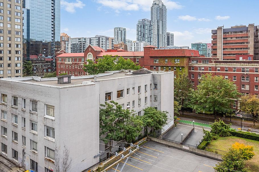 602 1042 Nelson Street Vancouver, BC - 18