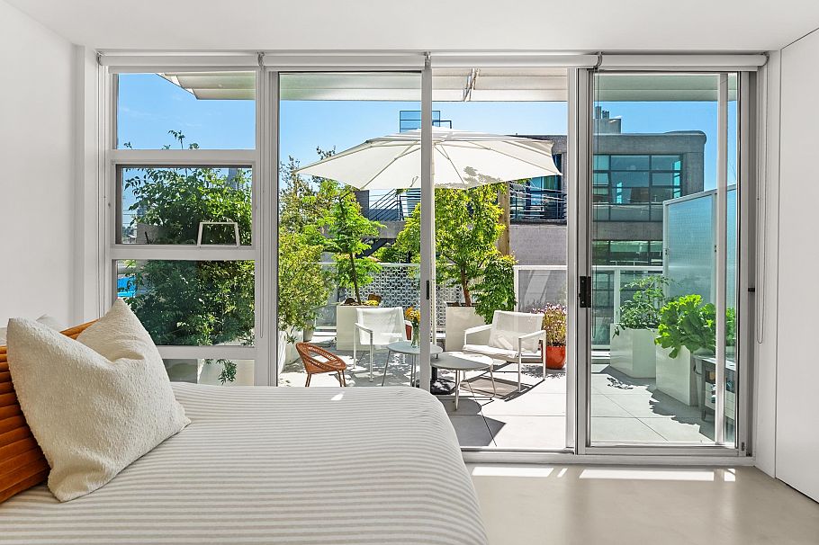 6 1650 W 1st Avenue Vancouver, BC - 18
