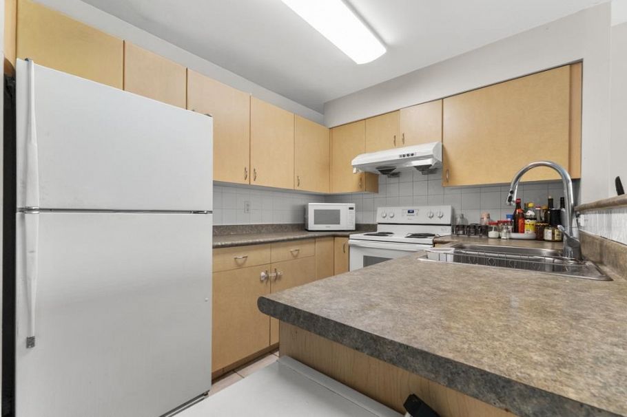 203 5625 Senlac Street Vancouver, BC - 11