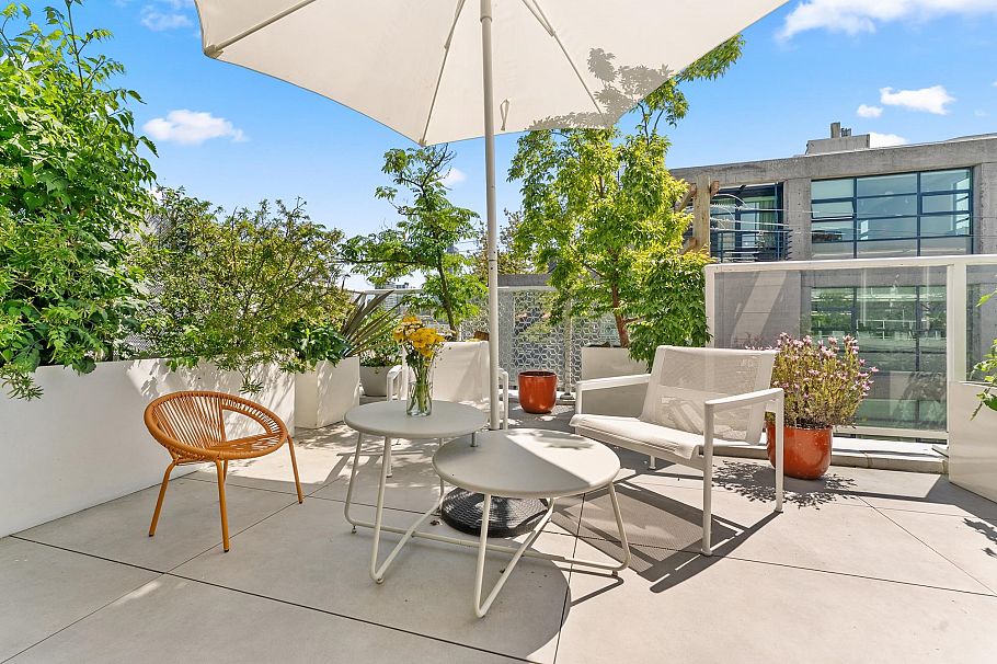 6 1650 W 1st Avenue Vancouver, BC - 23