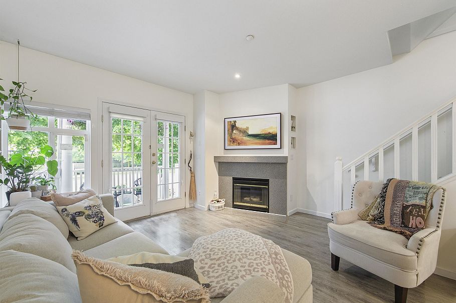 8529 Jellicoe Street Vancouver, BC - 3
