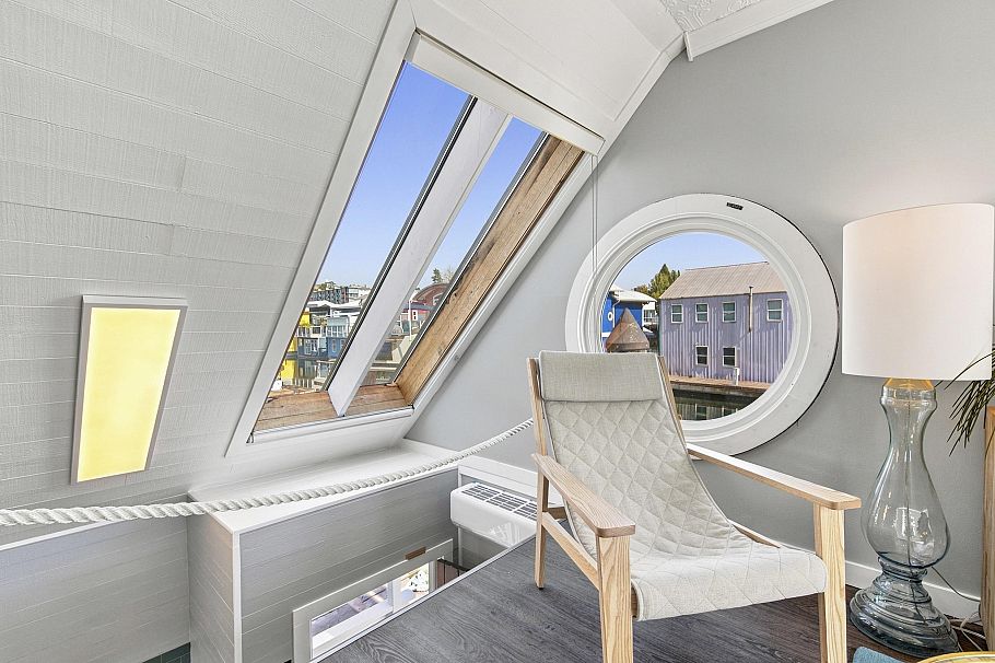 A23 415 W Esplanade Avenue North Vancouver, BC - 14