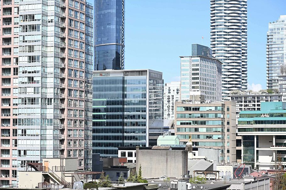 1403 888 Homer Street Vancouver, BC - 2
