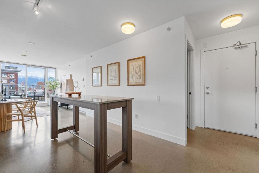 231 E Pender Street Vancouver, BC - 9