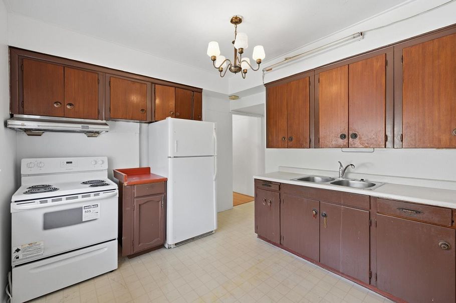 1016 E 18th Avenue Vancouver, BC - 6