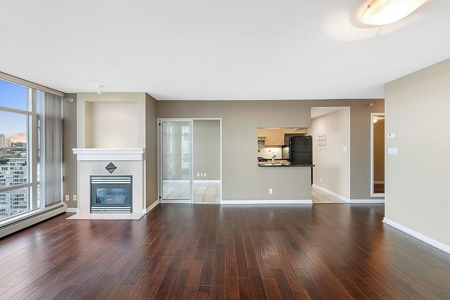 2906 198 Aquarius Mews Vancouver, BC - 10