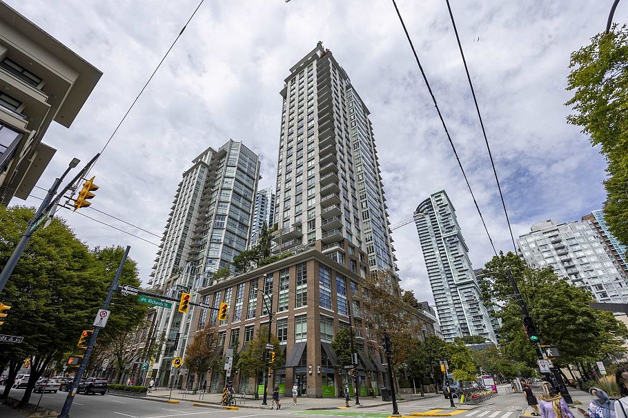 1101 535 Smithe Street Vancouver, BC - 1