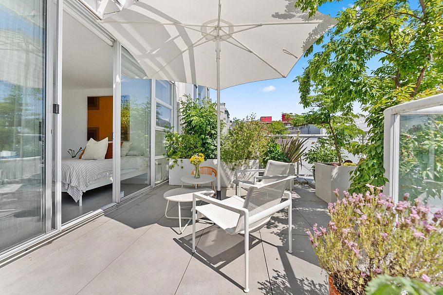 6 1650 W 1st Avenue Vancouver, BC - 26