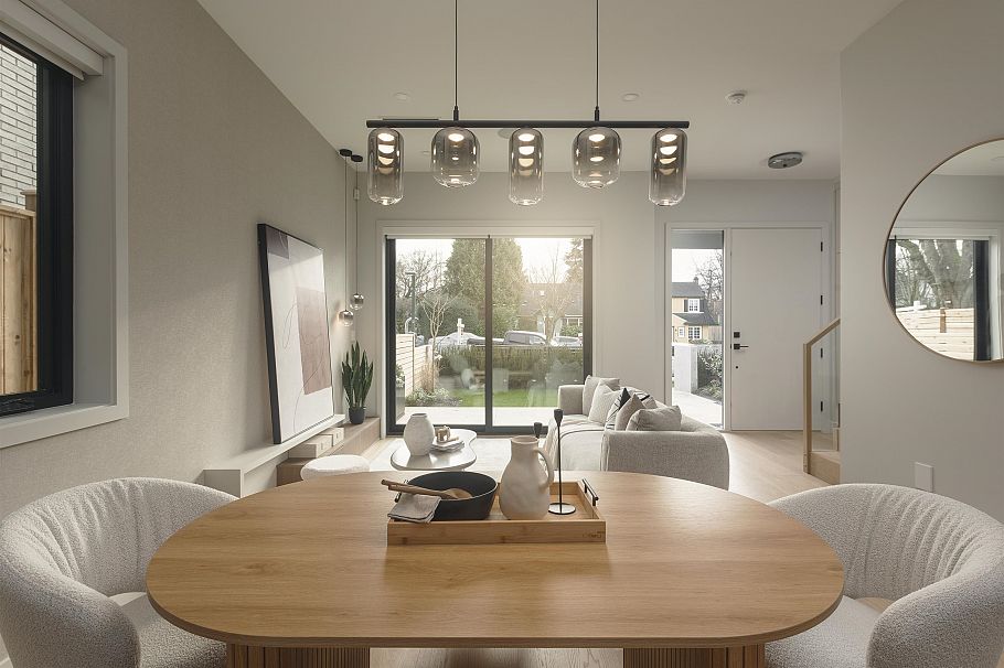 1 2637 W 12th Avenue Vancouver, BC - 9