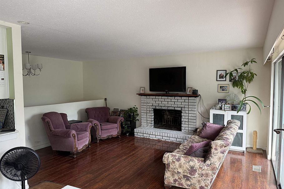 3990 Mt Seymour Parkway North Vancouver, BC - 1