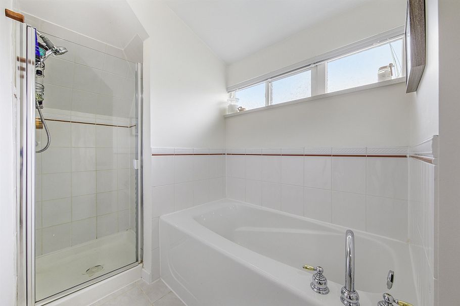 8529 Jellicoe Street Vancouver, BC - 19