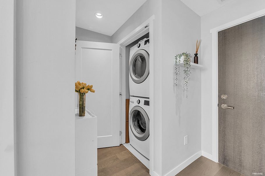 1309 118 Carrie Cates Court North Vancouver, BC - 24