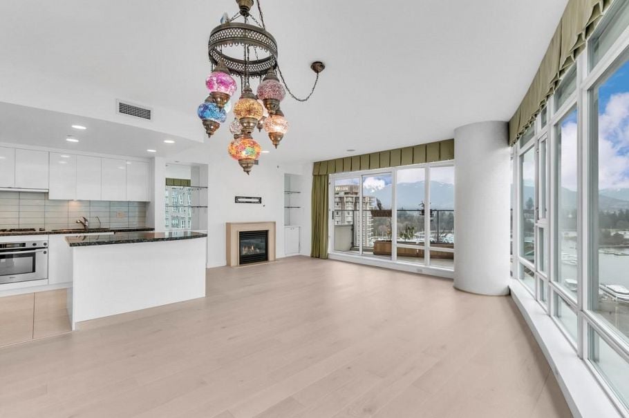 1602 1616 BAYSHORE DRIVE, Vancouver BC V6G 3J4 Vancouver, BC - 1