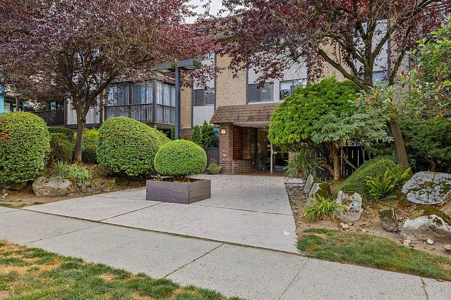 201 127 E 4th Street North Vancouver, BC - 28
