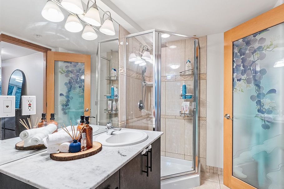 306 1328 W Pender Street Vancouver, BC - 19