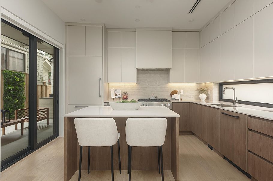 1 2637 W 12th Avenue Vancouver, BC - 6