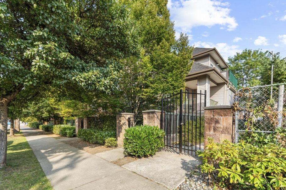 203 5625 Senlac Street Vancouver, BC - 22