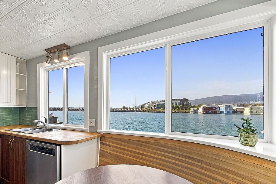 A23 415 W Esplanade Avenue North Vancouver, BC - 7