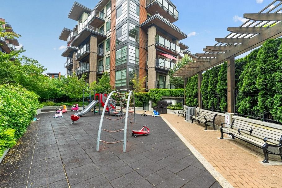 423 723 W 3rd Street North Vancouver, BC - 18
