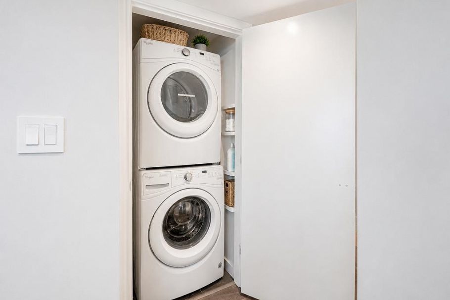 2907 8189 Cambie Street Vancouver, BC - 7