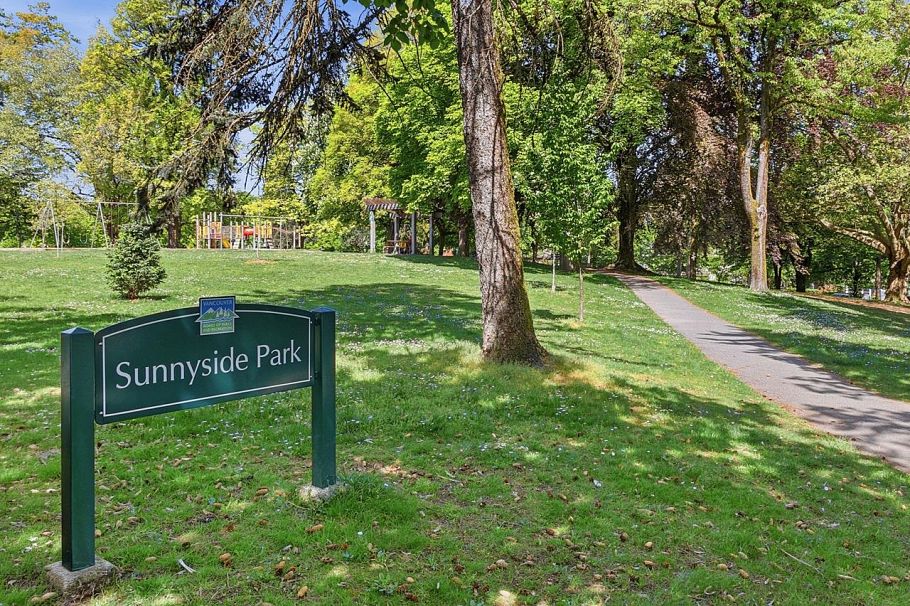 1016 E 18th Avenue Vancouver, BC - 31