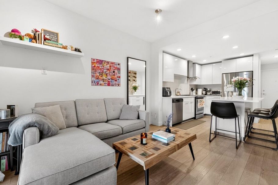 423 723 W 3rd Street North Vancouver, BC - 5