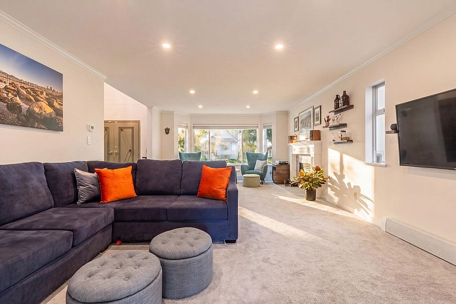 2950 W 15th Avenue Vancouver, BC - 5