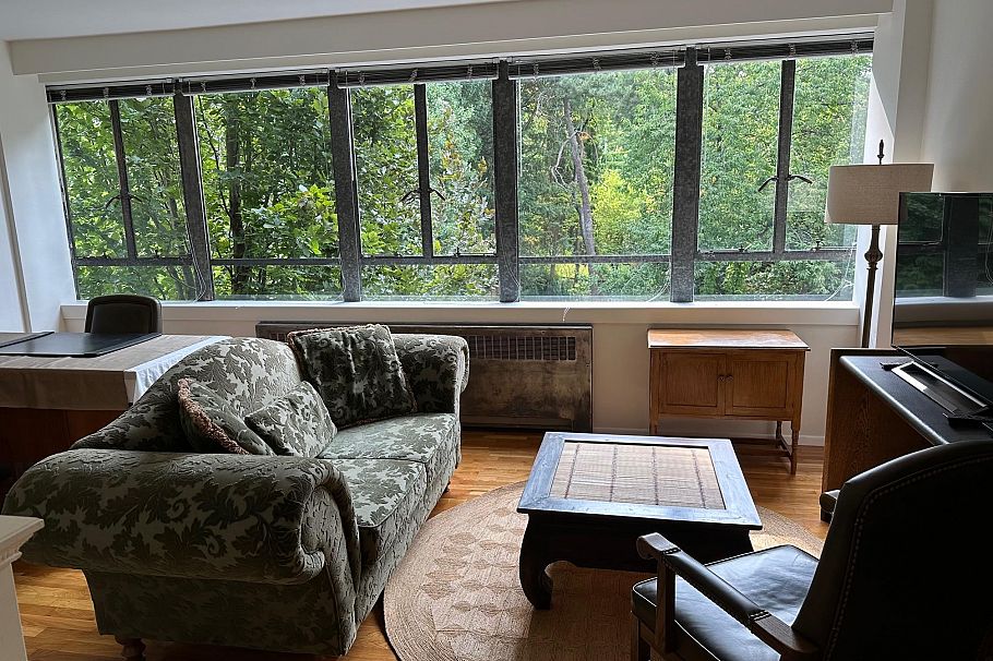 715 1445 Marpole Avenue Vancouver, BC - 3