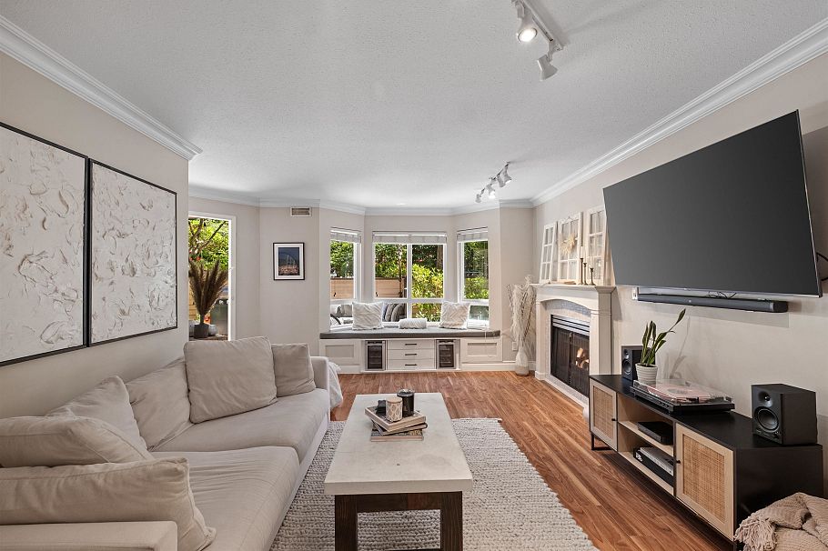 102 123 E 6th Street North Vancouver, BC - 6