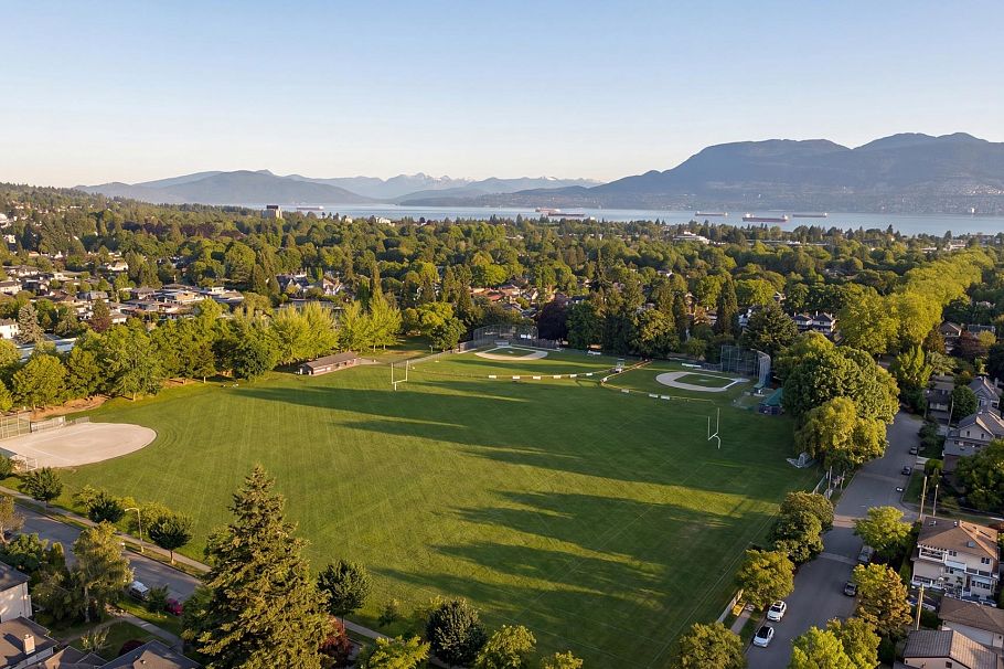 2950 W 15th Avenue Vancouver, BC - 31