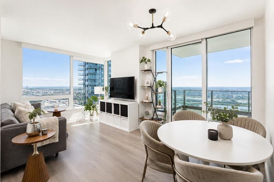 2907 8189 Cambie Street Vancouver, BC - 1