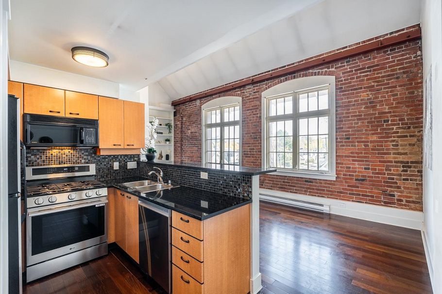 207 1811 W 16th Avenue Vancouver, BC - 7