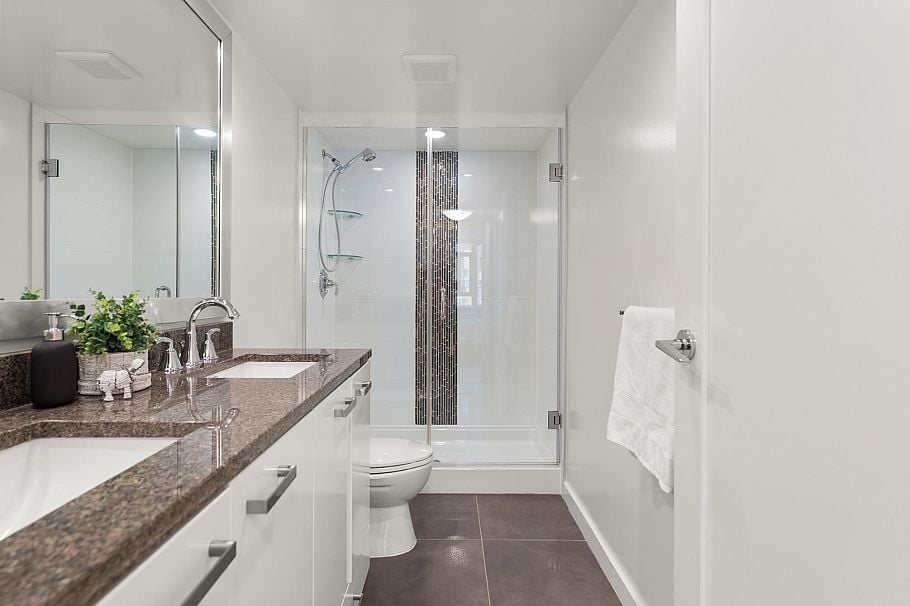 302 2507 Maple Street Vancouver, BC - 35