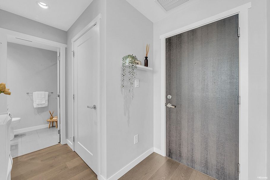 1309 118 Carrie Cates Court North Vancouver, BC - 23