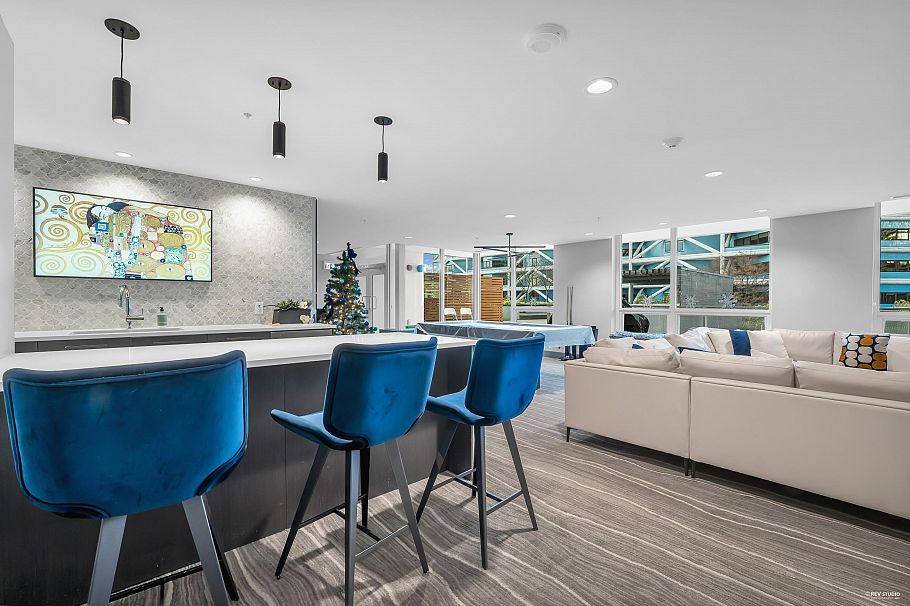 1309 118 Carrie Cates Court North Vancouver, BC - 36