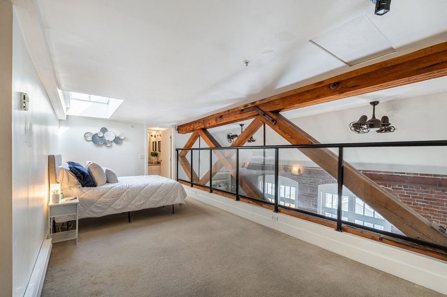 207 1811 W 16th Avenue Vancouver, BC - 19