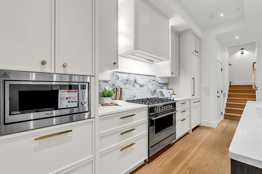 4090 Maple Crescent Vancouver, BC - 14