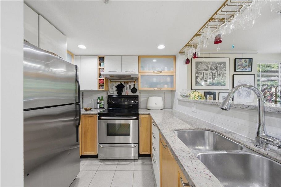 310 2137 W 10th Avenue Vancouver, BC - 13
