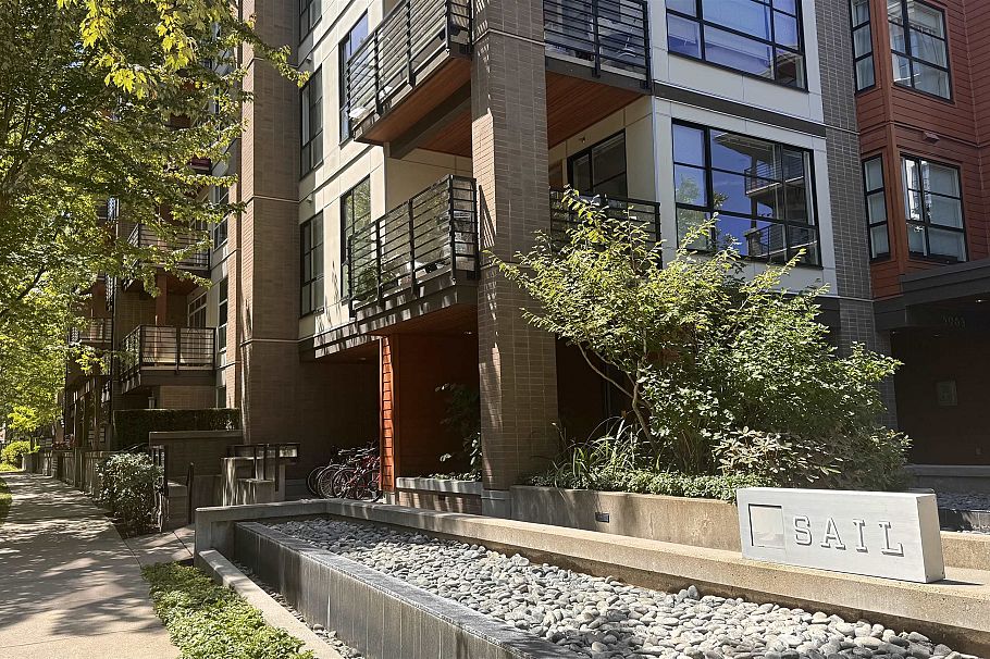 301 5983 Gray Avenue Vancouver, BC - 3